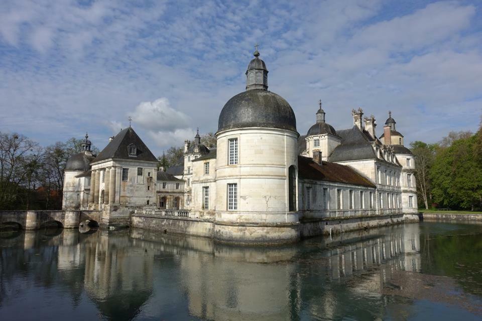 La Virgule De Tanlay Bed & Breakfast Exterior foto